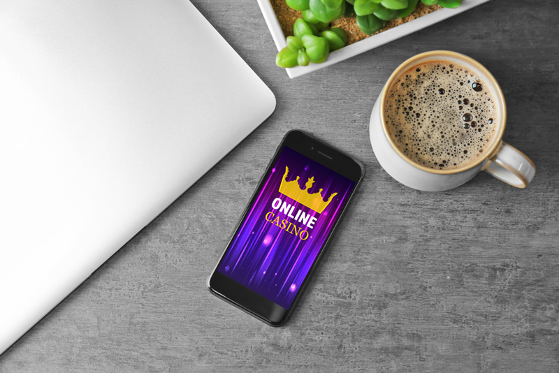 Pros and Cons of Online Casino